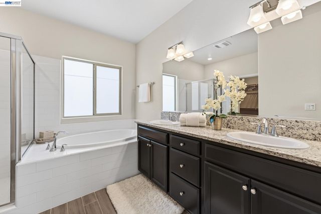 2419 Gabriel Dr, Merced, CA 95340