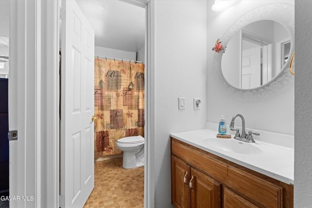 24750 Flatiron Court, Tehachapi, CA 93561