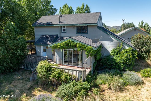 24750 Flatiron Court, Tehachapi, CA 93561