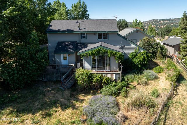 24750 Flatiron Court, Tehachapi, CA 93561