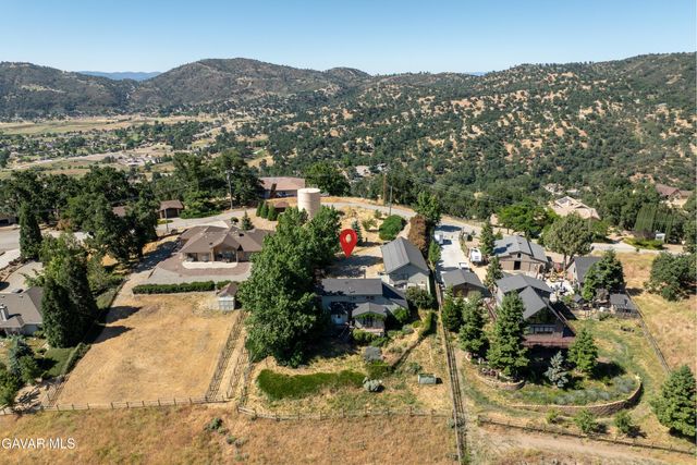 24750 Flatiron Court, Tehachapi, CA 93561