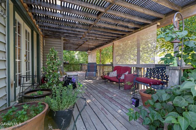 24750 Flatiron Court, Tehachapi, CA 93561