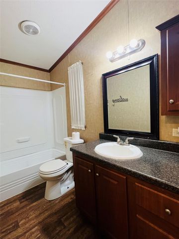 16381 Hunters Green Dr, Conroe, TX 77303
