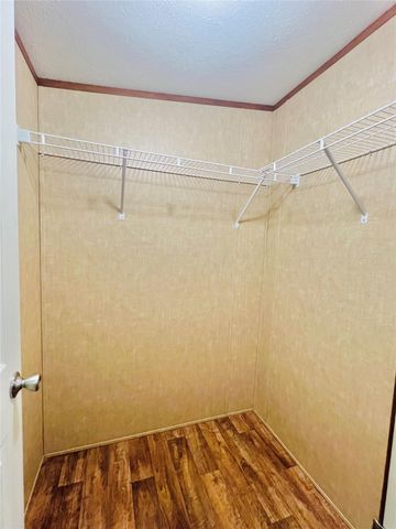 16381 Hunters Green Dr, Conroe, TX 77303