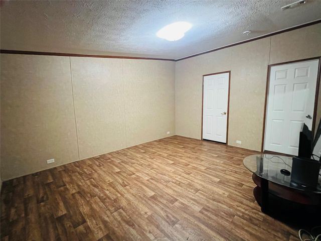 16381 Hunters Green Dr, Conroe, TX 77303
