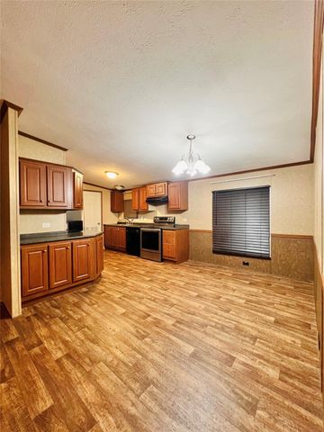 16381 Hunters Green Dr, Conroe, TX 77303