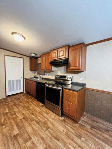 16381 Hunters Green Dr, Conroe, TX 77303