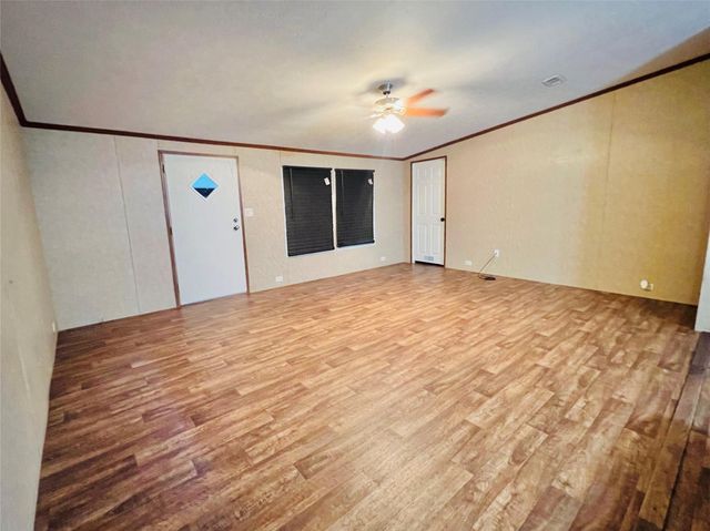 16381 Hunters Green Dr, Conroe, TX 77303