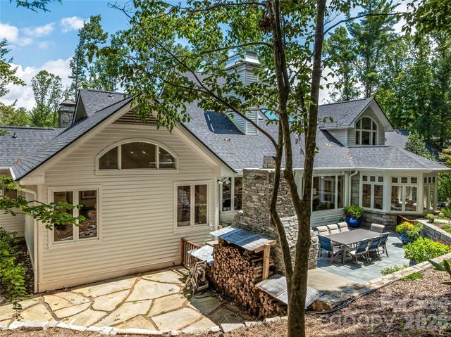 4 Cedar Hill Drive, Asheville, NC 28803