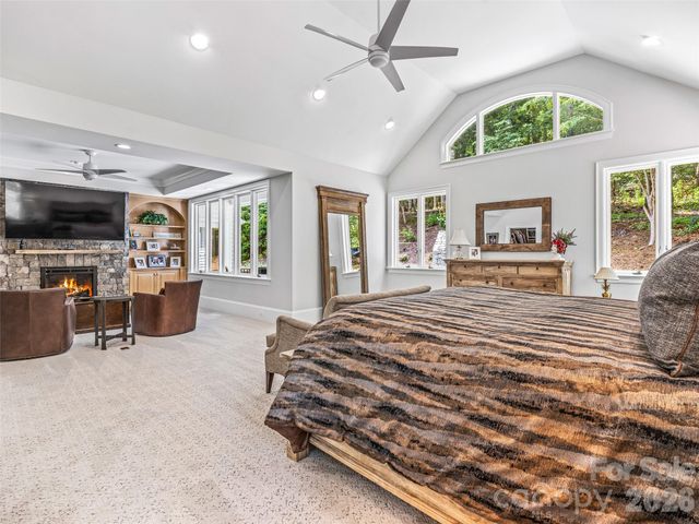 4 Cedar Hill Drive, Asheville, NC 28803