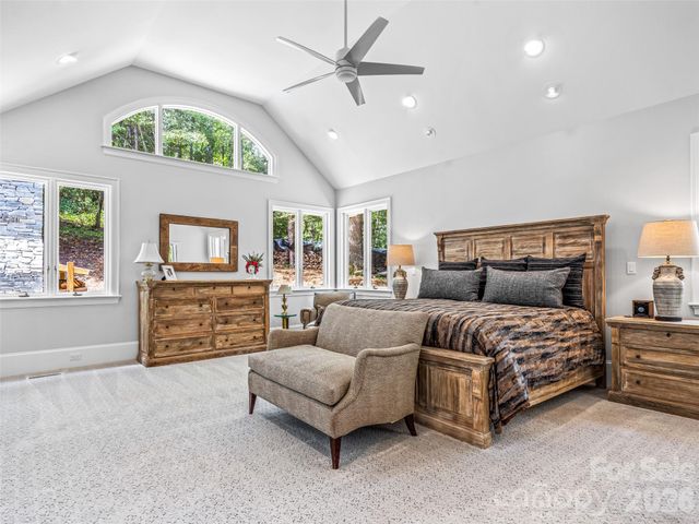 4 Cedar Hill Drive, Asheville, NC 28803