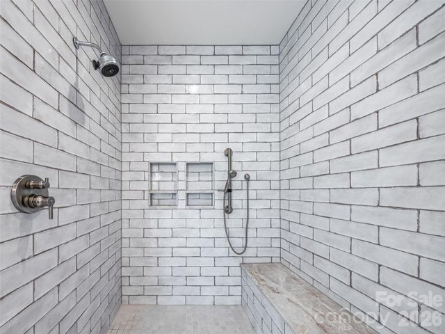 4 Cedar Hill Drive, Asheville, NC 28803