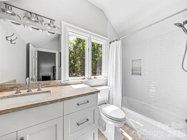 4 Cedar Hill Drive, Asheville, NC 28803