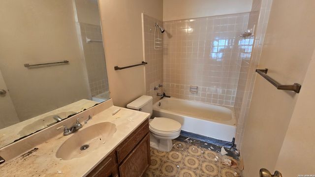 1407 Brook Meadow, San Antonio, TX 78232