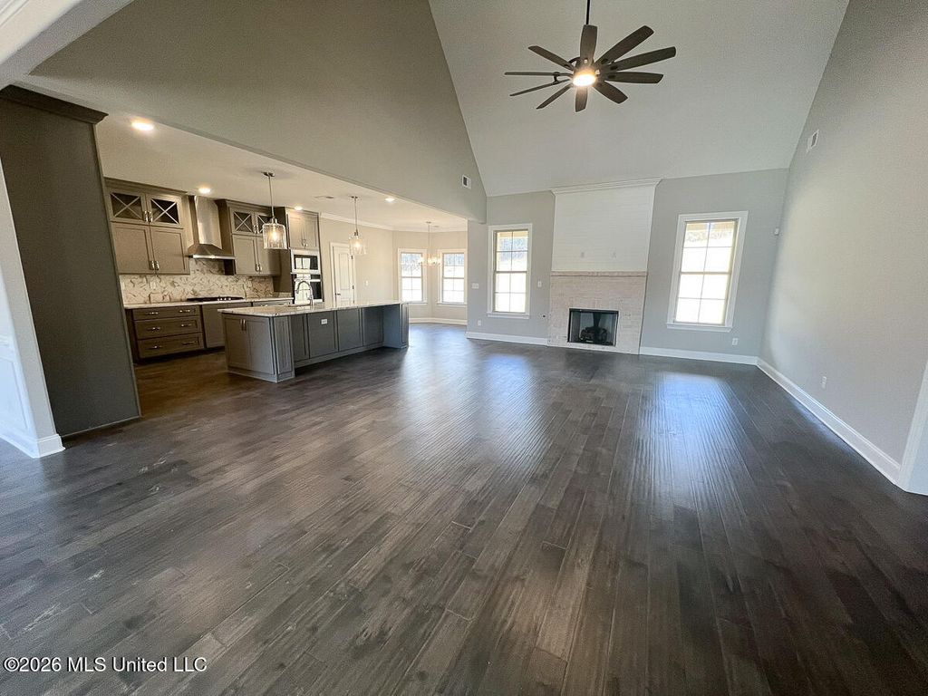 13591 Louise Cove, Byhalia, MS 38611 — photo 3