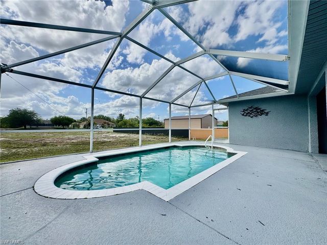 714 Knox AVE S, Lehigh Acres, FL 33974