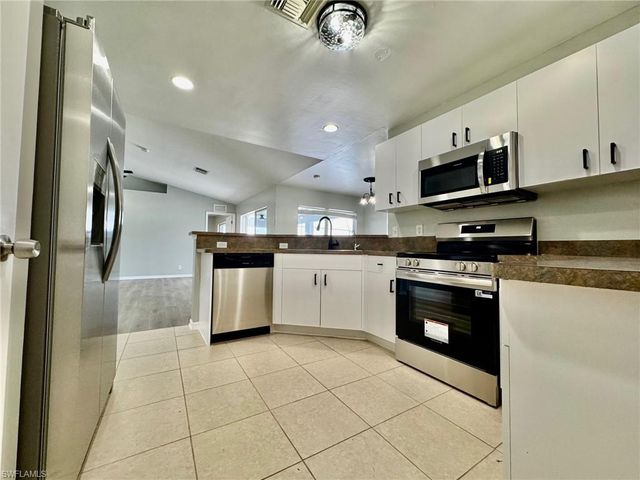 714 Knox AVE S, Lehigh Acres, FL 33974