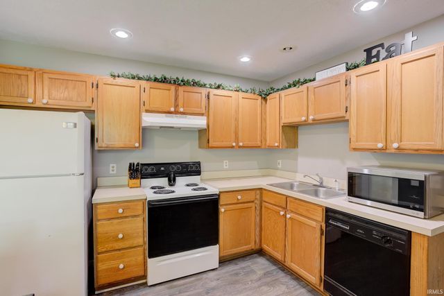1713 Davcohn Avenue, Evansville, IN 47714