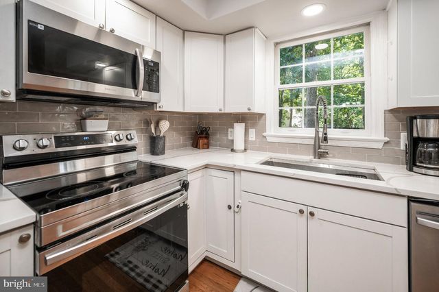 10511 HOLLEYBROOKE DR, Spotsylvania, VA 22553