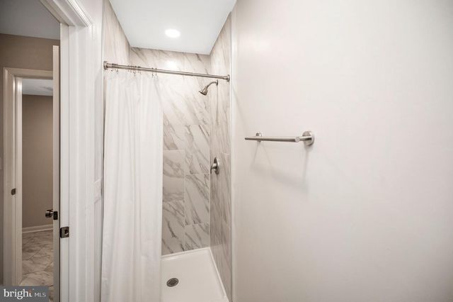 10511 HOLLEYBROOKE DR, Spotsylvania, VA 22553