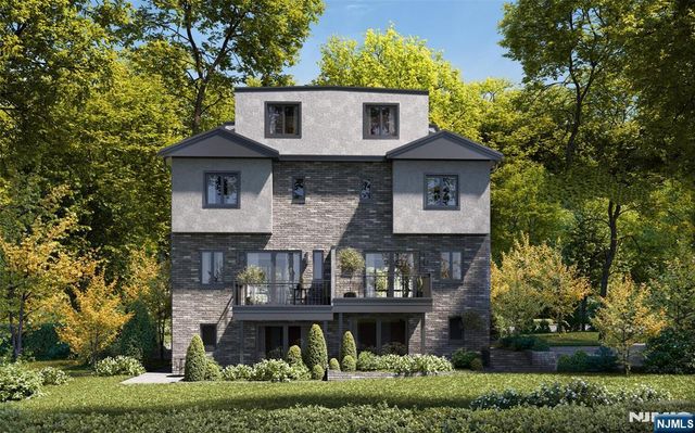 25 Garden Place A, Edgewater, NJ 07020