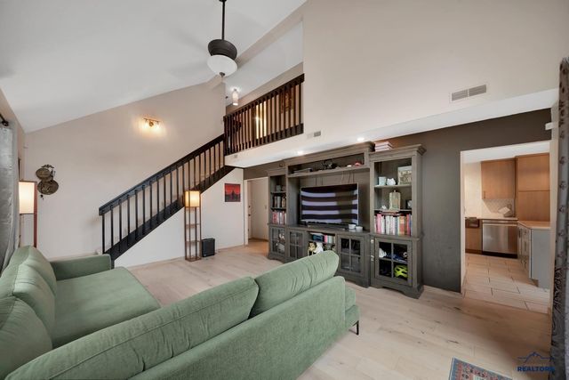 4828 WHISPERING PINES DR, Rapid City, SD 57702