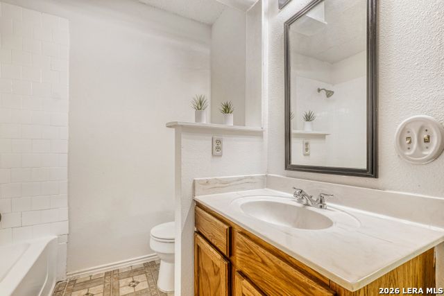 12105 Stoney, San Antonio, TX 78247