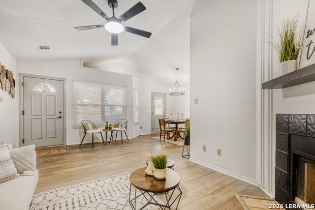 12105 Stoney, San Antonio, TX 78247