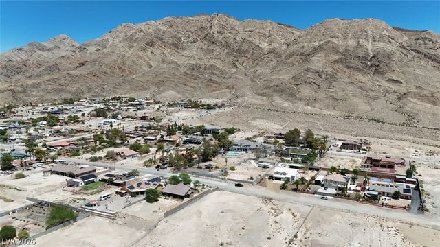 255 Vista Valley Street, Las Vegas, NV 89110