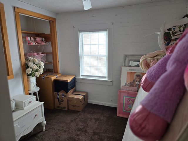 120 & 114 N CENTRAL ST, Broadway, VA 22815