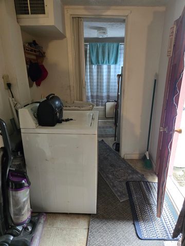 120 & 114 N CENTRAL ST, Broadway, VA 22815