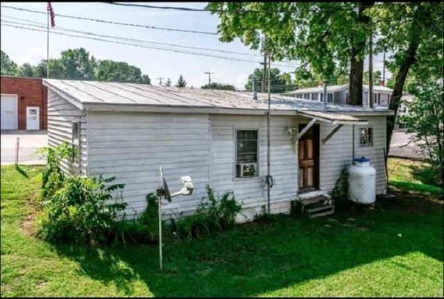 120 & 114 N CENTRAL ST, Broadway, VA 22815