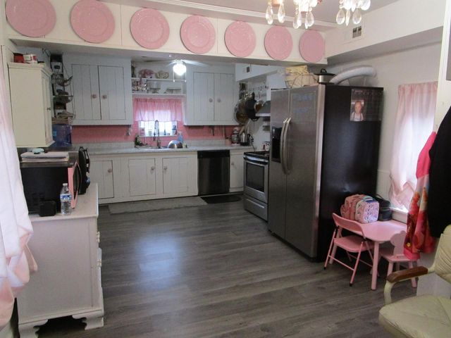 120 & 114 N CENTRAL ST, Broadway, VA 22815