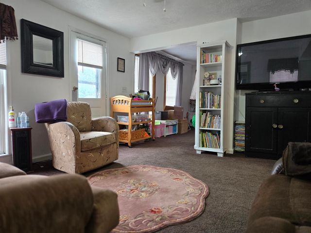 120 & 114 N CENTRAL ST, Broadway, VA 22815