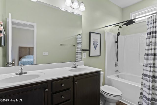 100 Maidstone Drive, Richlands, NC 28574