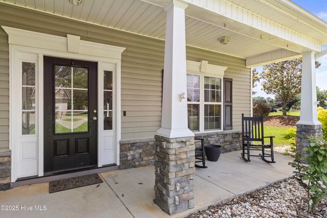 100 Maidstone Drive, Richlands, NC 28574