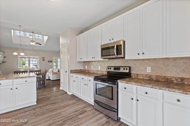 100 Maidstone Drive, Richlands, NC 28574