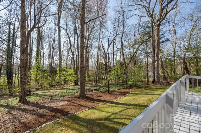 9 Justin Drive, Etowah, NC 28729