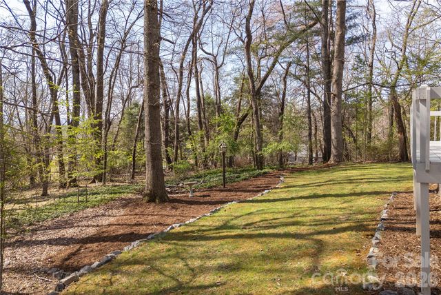 9 Justin Drive, Etowah, NC 28729