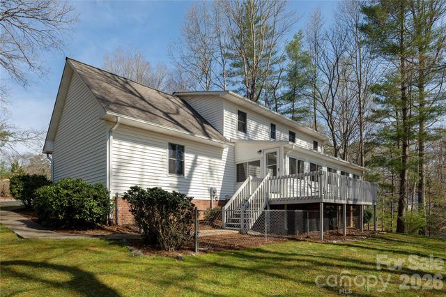9 Justin Drive, Etowah, NC 28729