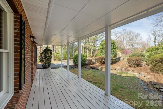 9 Justin Drive, Etowah, NC 28729