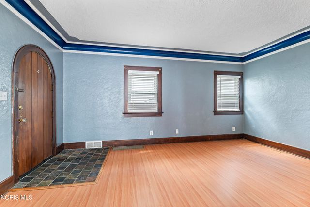 3711 Sherbrooke Road, Toledo, OH 43613