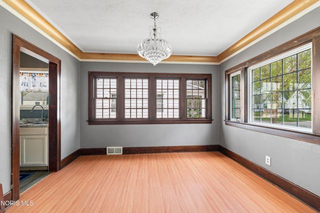 3711 Sherbrooke Road, Toledo, OH 43613