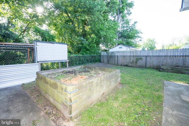 519 PARKVALE AVE, Langhorne, PA 19047