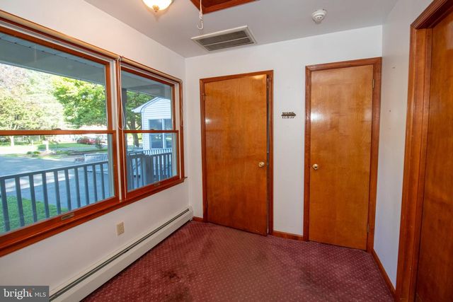 519 PARKVALE AVE, Langhorne, PA 19047
