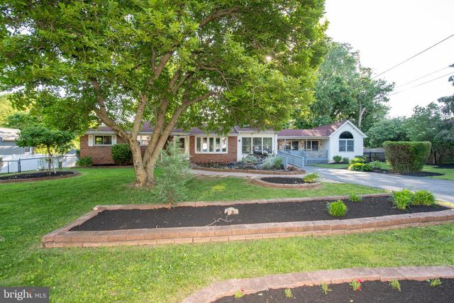 519 PARKVALE AVE, Langhorne, PA 19047