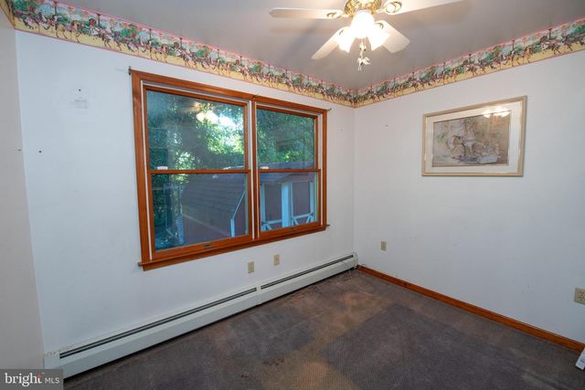 519 PARKVALE AVE, Langhorne, PA 19047