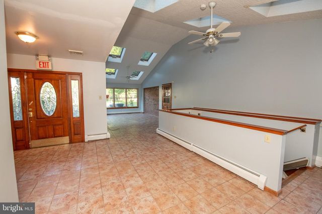 519 PARKVALE AVE, Langhorne, PA 19047