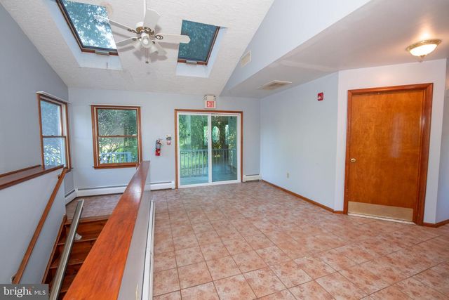 519 PARKVALE AVE, Langhorne, PA 19047