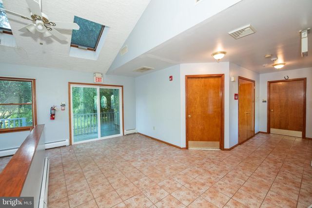 519 PARKVALE AVE, Langhorne, PA 19047